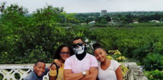 Van Vicker and children