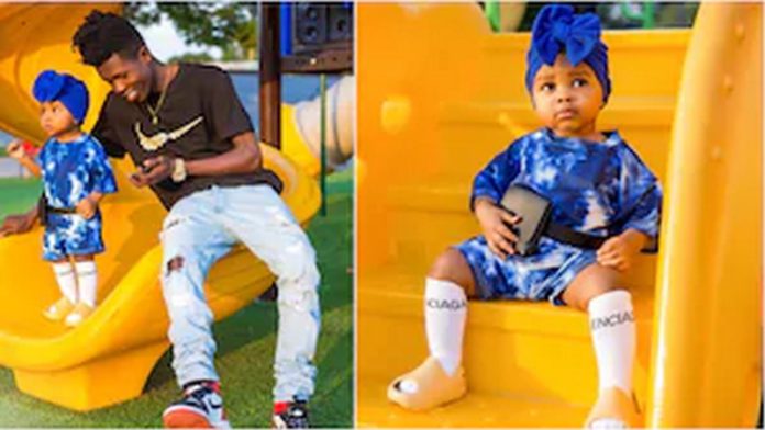 Strongman and adorable daughter Strongman and adorable daughter