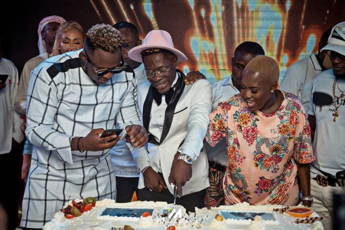 Ekn6y-UWkAA8aUu (Copy) shatta wale birthday