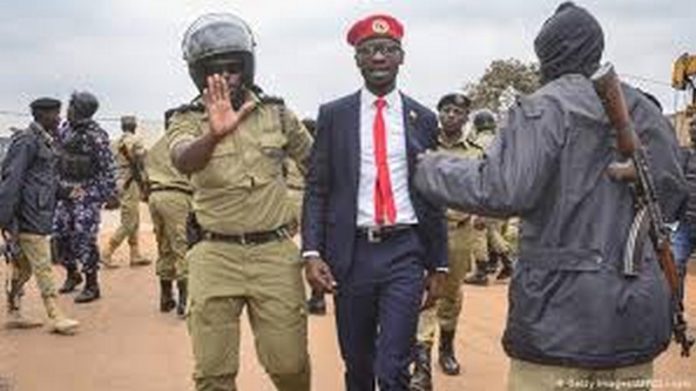 Bobi Wine Uganda: Security forces raid office of presidential hopeful Bobi Wine
