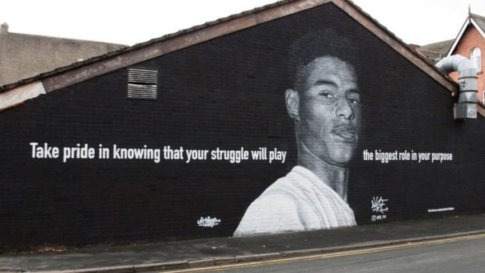 BASED ON PHOTO BY DANIEL CHEETHAM image caption Street artist Akse says Marcus Rashford has "inspired the whole nation" BASED ON PHOTO BY DANIEL CHEETHAM image caption Street artist Akse says Marcus Rashford has "inspired the whole nation"