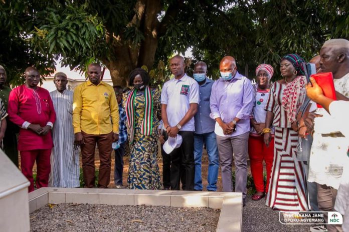 Jane Naana Opoku Agyemang visits grave of John Mahama’s Father Jane Naana Opoku Agyemang visits grave of John Mahama’s Father
