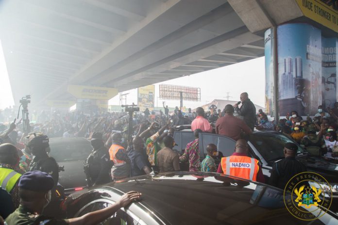 Akufo-Addo visits odawna market fire scene Akufo-Addo visits odawna market fire scene