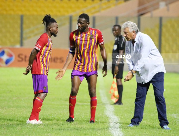 Kosta Papic instructing Hearts of Oak players against Dreams FC Kosta Papic instructing Hearts of Oak players against Dreams FC