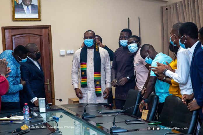 Dr. Matthew Opoku-Prempeh being decorated with a sash(Copy) Dr. Matthew Opoku-Prempeh being decorated with a sash