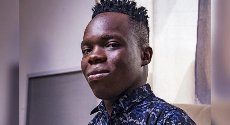 Shatta Bandle in trouble for spraying cash in Nigeria