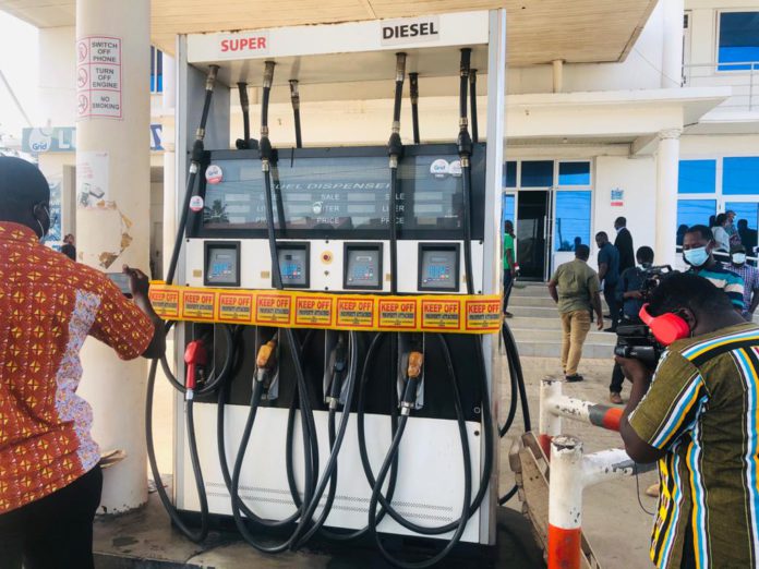 GRA-locks-filling-station