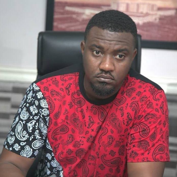 John Dumelo John Dumelo