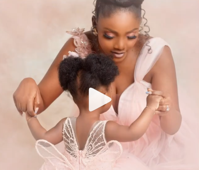 Simi and her daughter