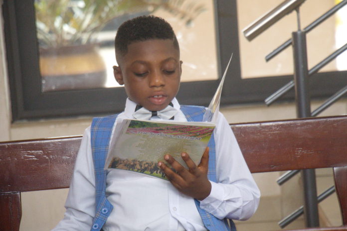 8-year-old boy sets up foundation to inspire children to read_02