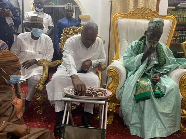 Mahama-and-chief-Imam