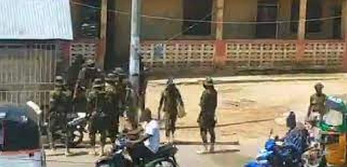 Wa soldiers