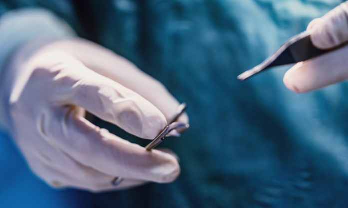 File photo: surgery / GETTY IMAGES