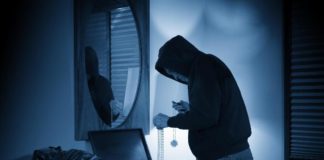 Thief leaves emotional apology note after stealing from policeman