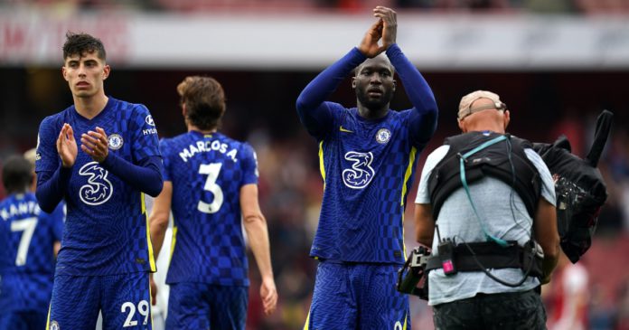 kai-havertz-romelu-lukaku-clap-fans-chelsea-victory
