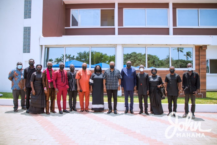 president-mahama-mourns-the-late-agnes-awotwe-pratt-of-ndc-effutu-constituency_51374481415_o