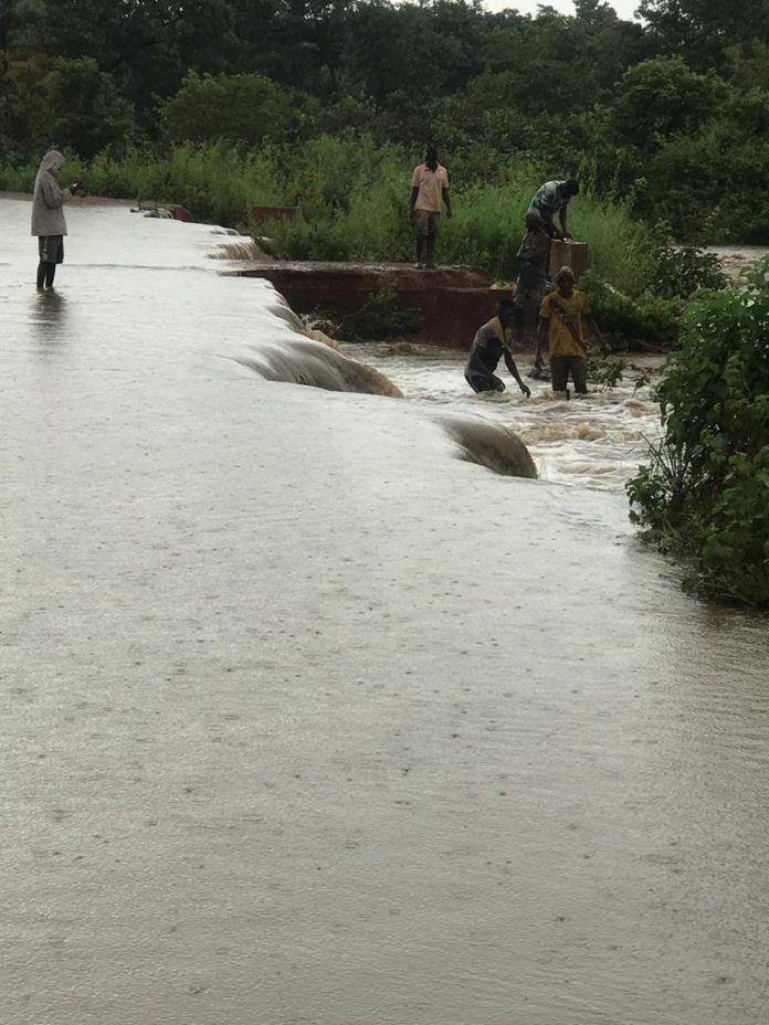 Residents stranded as flood takes over major roads in Bole