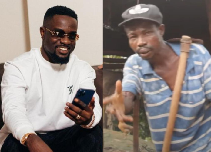Farmer goes viral after freestyling Sarkodie's songs