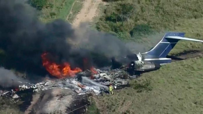 1_PAY-Plane-with-21-people-onboard-crashes-in-field-near-Houston (Copy)