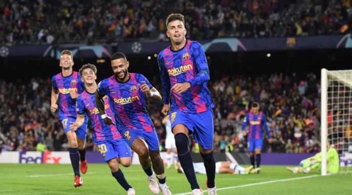 Gerard-Pique-celebrates-211020G1050