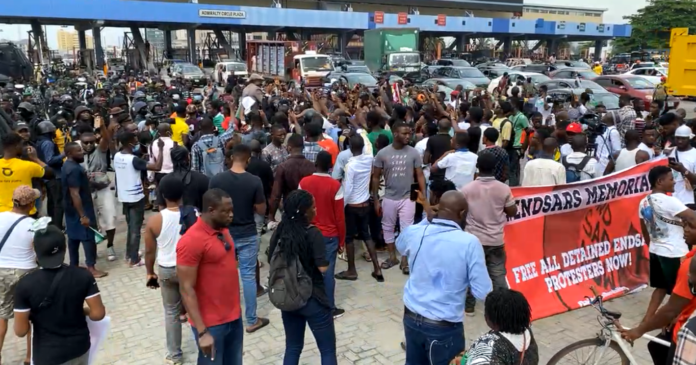 Nigerians mark one year memorial for #EndSARS