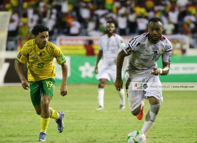 Jordan Ayew watches on Jordan Ayew watches on