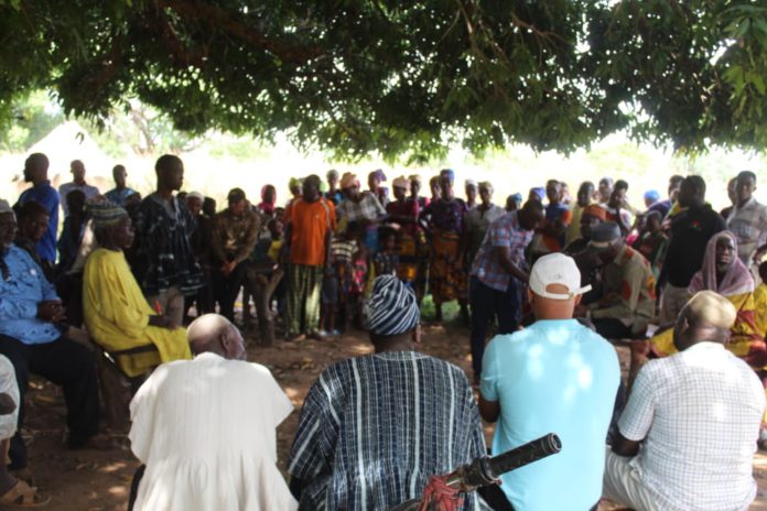 Mahama-donates-GHS20000-to-accident-victims-in-North-Gonja1-1