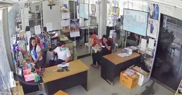 office workers scream