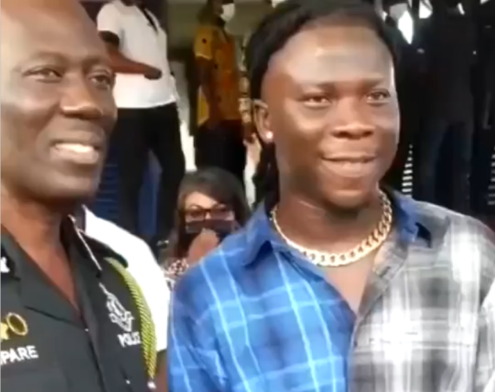 Stonebwoy meets with IGP George Akuffo Dampare at meeting with celebrities