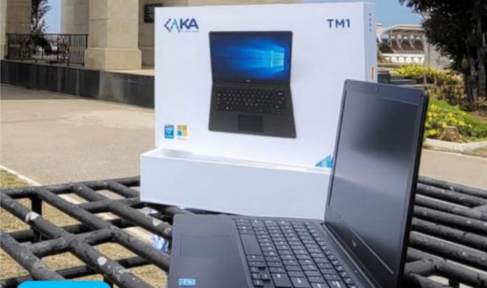 TeachersMate1Laptop-33-717x424 (Copy)