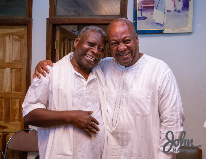 john-mahama-visits-head-of-saviour-church_51755485422_o