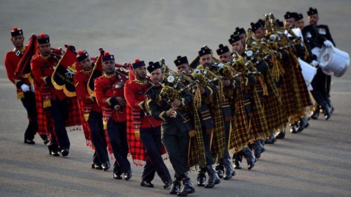 The-hymn-is-played-during-Beating-Retreat-a-military-ceremony-754x424