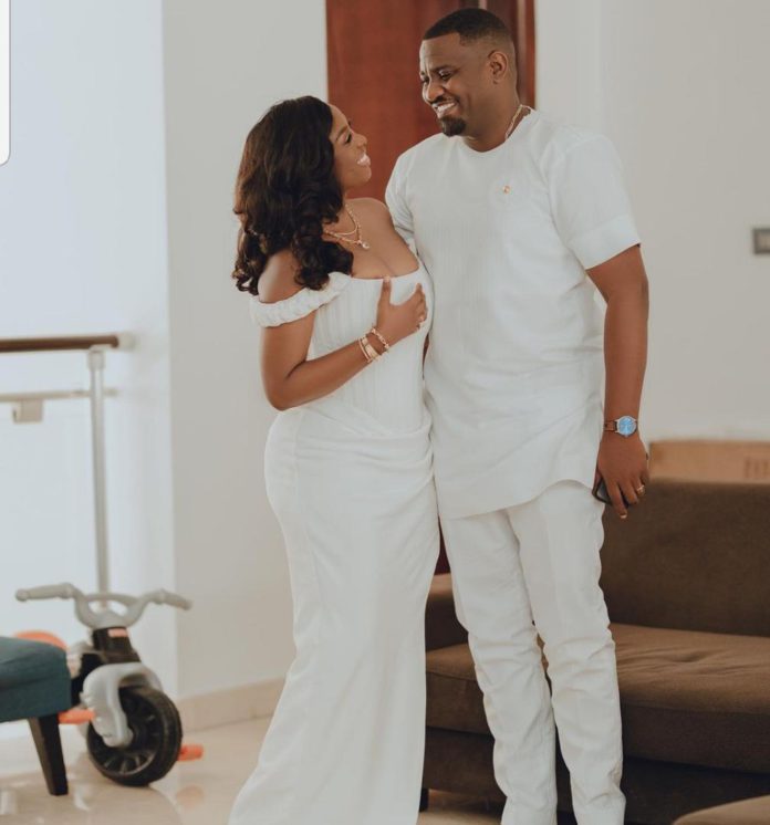 John Dumelo and his wife Source: Missgee/Instagram