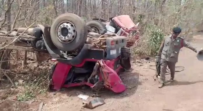 Fire tender involved in accident; 5 personnel in critical condition