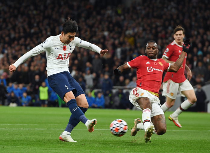 Tottenham's Son Heung-Min (L) in action against Manchester United's Aaron Wan-Bissaka (R) during the English Premier League soccer match between Tottenham Hotspur and Manchester United in London, Britain, 30 October 2021. EPA/ANDY RAIN EDITORIAL USE ONLY. No use with unauthorized audio, video, data, fixture lists, club/league logos or 'live' services. Online in-match use limited to 120 images, no video emulation. No use in betting, games or single club/league/player publications Tottenham's Son Heung-Min (L) in action against Manchester United's Aaron Wan-Bissaka (R) during the English Premier League soccer match between Tottenham Hotspur and Manchester United in London, Britain, 30 October 2021. EPA/ANDY RAIN EDITORIAL USE ONLY. No use with unauthorized audio, video, data, fixture lists, club/league logos or 'live' services. Online in-match use limited to 120 images, no video emulation. No use in betting, games or single club/league/player publications