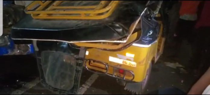 One in critical condition after trailer crashes 'pragya'