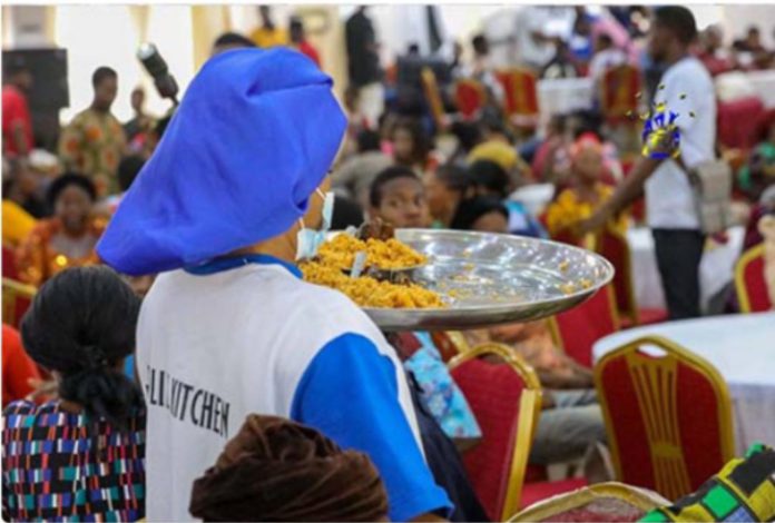 Popular pastor fulfills promise of opening free restaurant for the poor