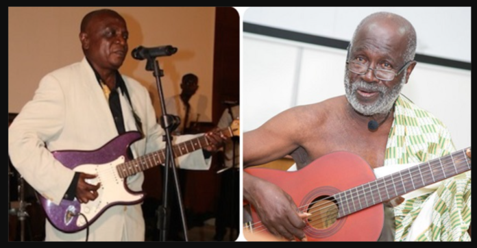 Agya Koo Nimo (left) eulogises Nana Kwame Ampadu