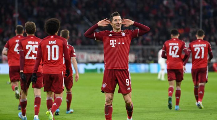 Robert Lewandowski celebrates Robert Lewandowski celebrates