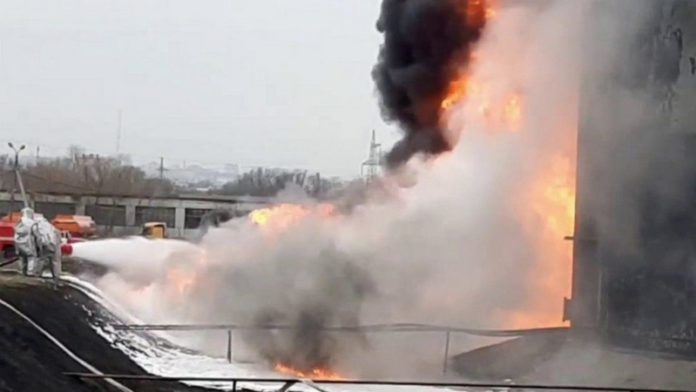 Ukraine- Russia Oil-explosion-754x424 (Copy)