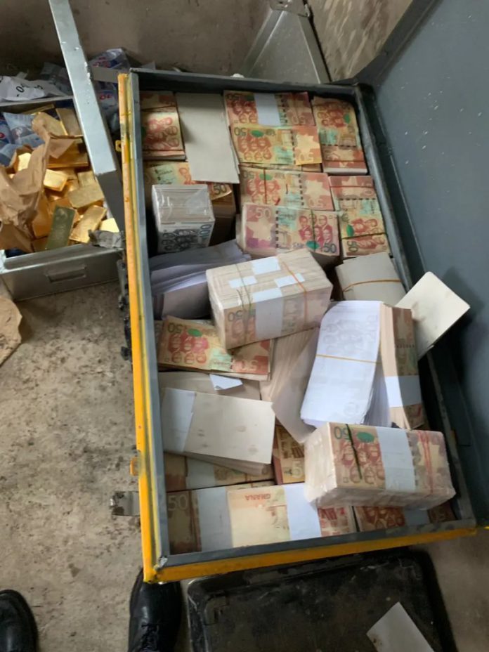 Fake currency