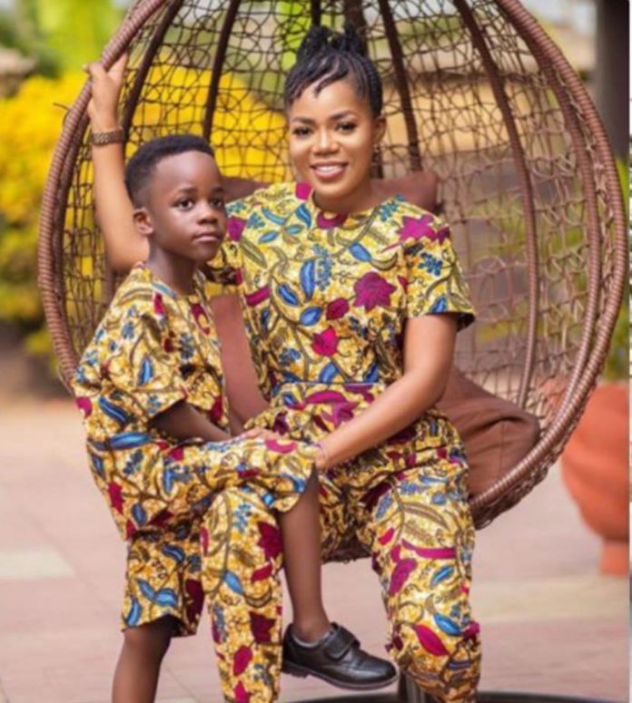 Mzbel and son