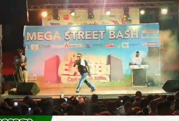 Yaw Berk at Adom Mega Street Bash 2022