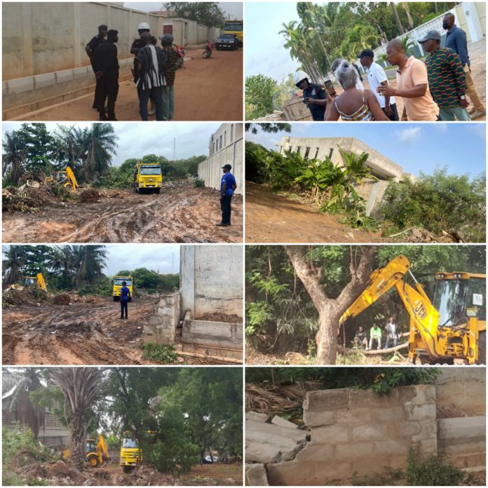Tesano police accused of aiding man to trespass property belonging to Tamakloe family Tesano police accused of aiding man to trespass property belonging to Tamakloe family