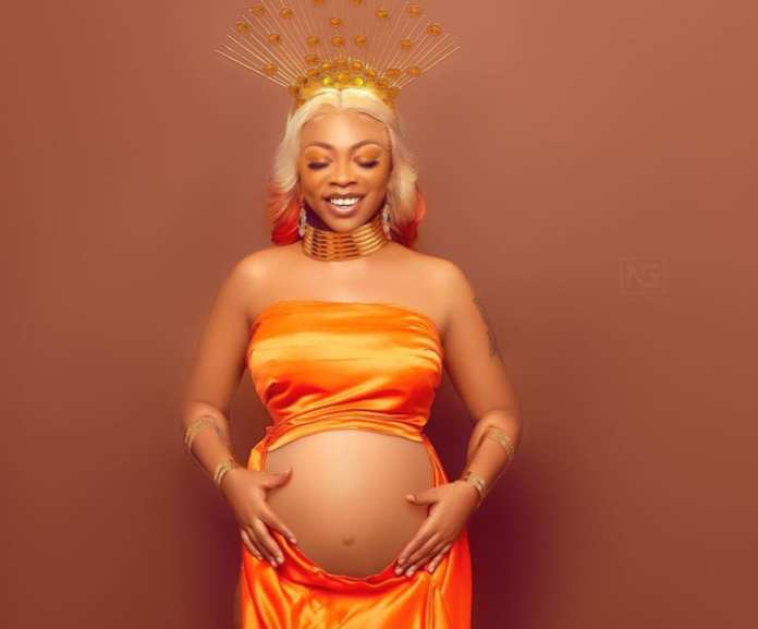 Michy shows off baby bump to celebrate birthday on Instagram / Credit: @nana_gaza