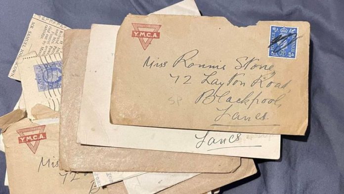 The lover letters date from 1942 to 1946 source: Mirroruk The lover letters date from 1942 to 1946 source: Mirroruk