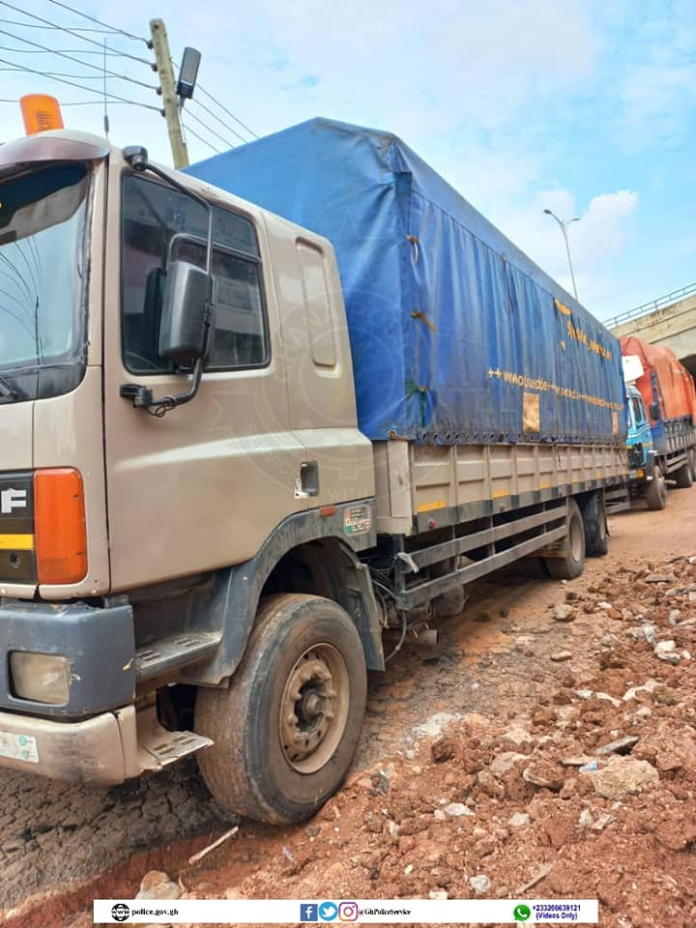 Impounded DAF truck with missing tyres Credit: Ghana Police Service/Facebook