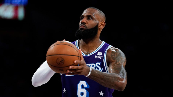 The Los Angeles Lakers' LeBron James earned an estimated $121.2 million before taxes and agents' fees over the last 12 months, a record for an NBA player. ASHLEY LANDIS/ASSOCIATED PRESS The Los Angeles Lakers' LeBron James earned an estimated $121.2 million before taxes and agents' fees over the last 12 months, a record for an NBA player. ASHLEY LANDIS/ASSOCIATED PRESS