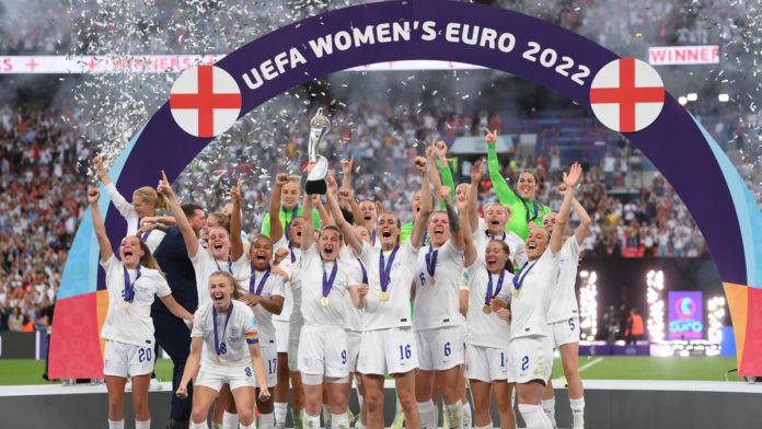 Leah Williamson of England lifts the UEFA Women's EURO 2022 Trophy after their sides victory during the UEFA Women's Euro 2022 final match between England and Germany at Wembley Stadium on July 31, 2022 in London, England. (Photo by Shaun Botterill/Getty) Image credit: Getty Images Leah Williamson of England lifts the UEFA Women's EURO 2022 Trophy after their sides victory during the UEFA Women's Euro 2022 final match between England and Germany at Wembley Stadium on July 31, 2022 in London, England. (Photo by Shaun Botterill/Getty) Image credit: Getty Images