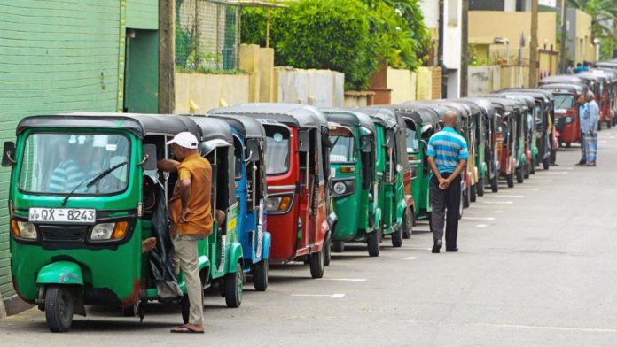 Sri Lanka fuel run out / Credit: GETTY IMAGES